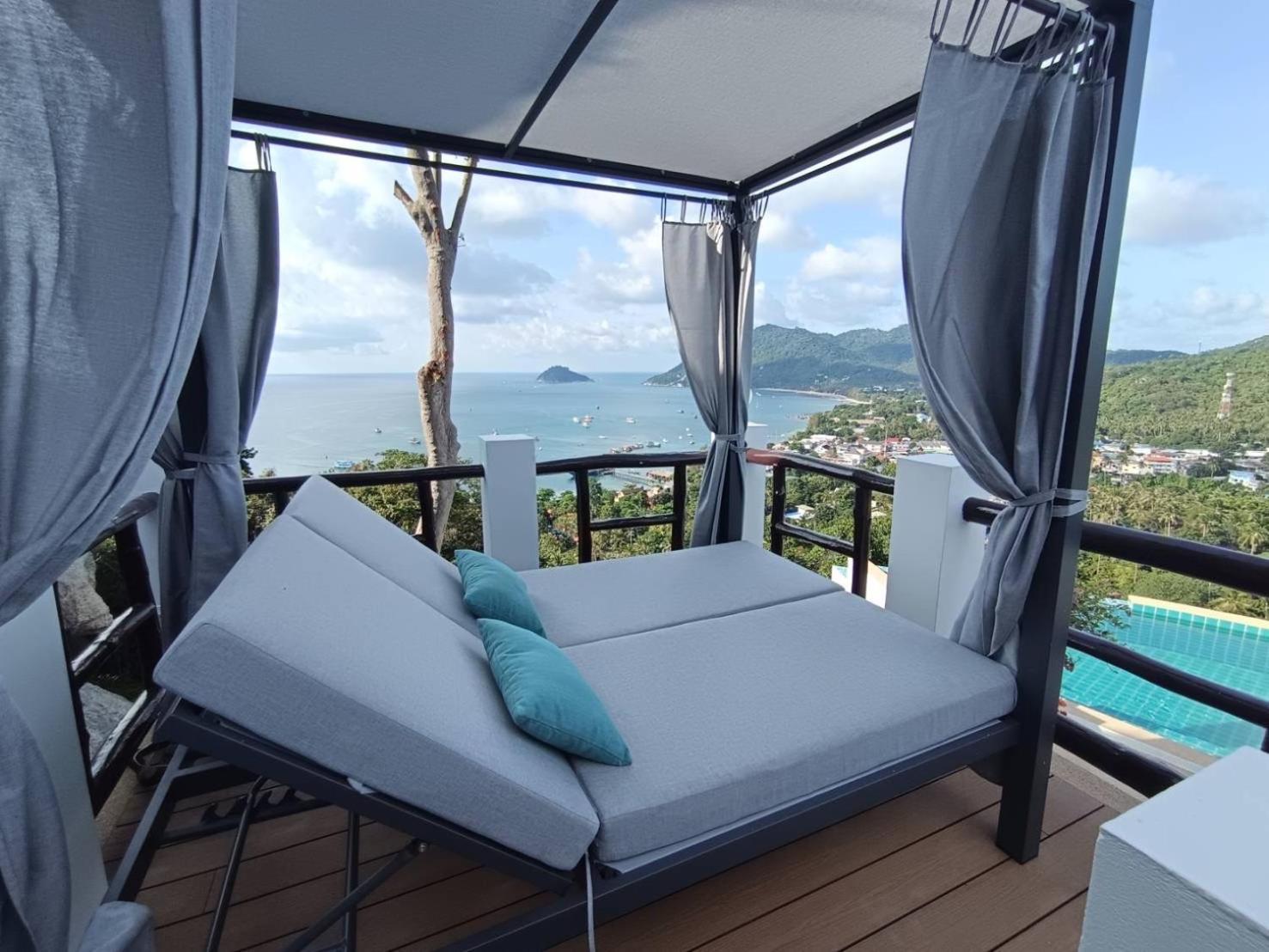 Notch View * Ko Tao