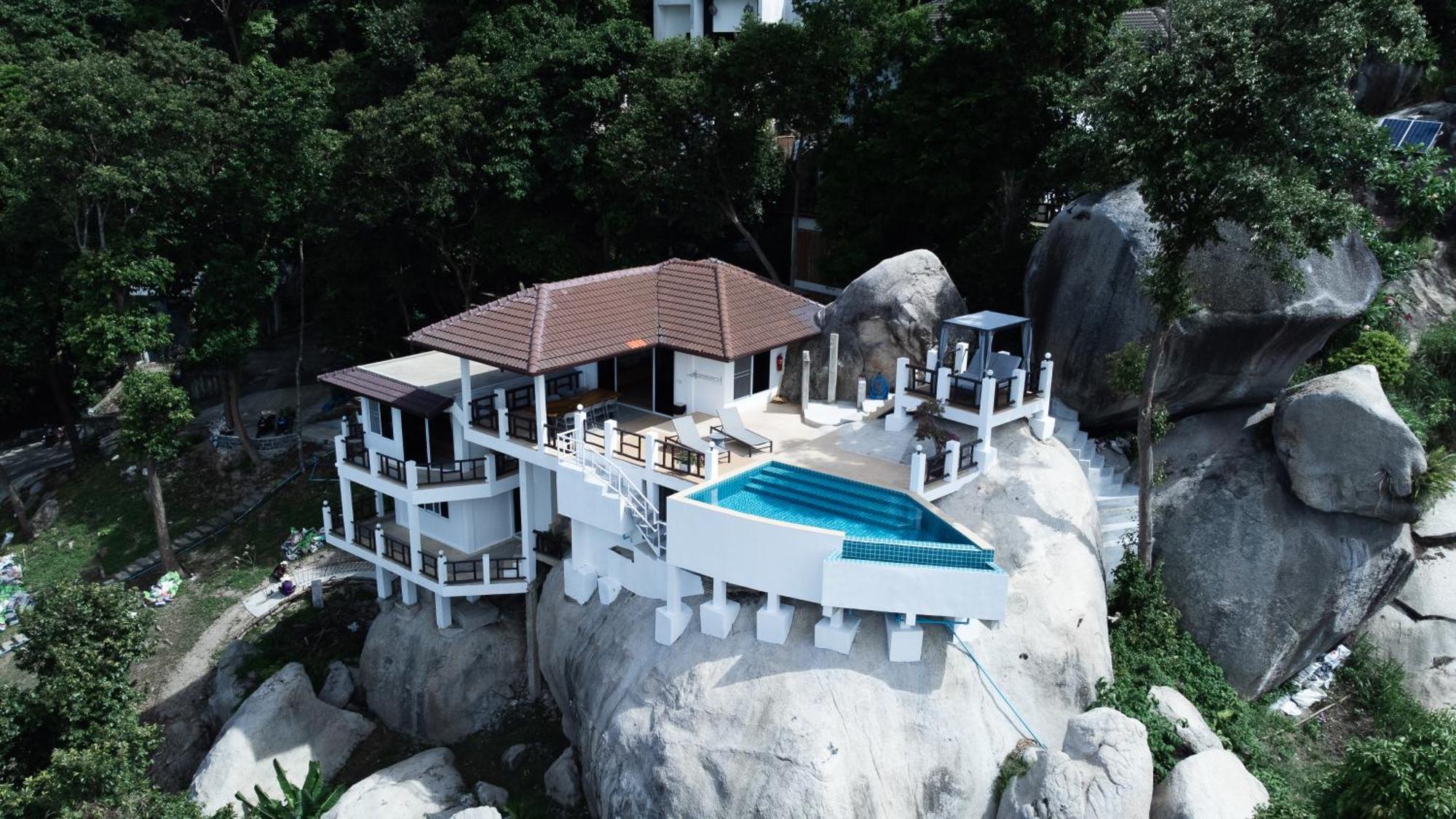 Notch View Villa